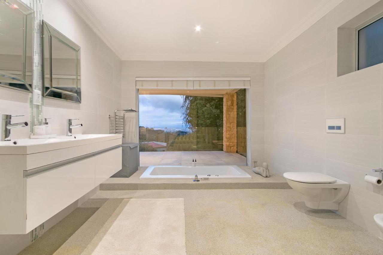 קייפטאון Luxury Serviced Mountain Villa In Constantia מראה חיצוני תמונה