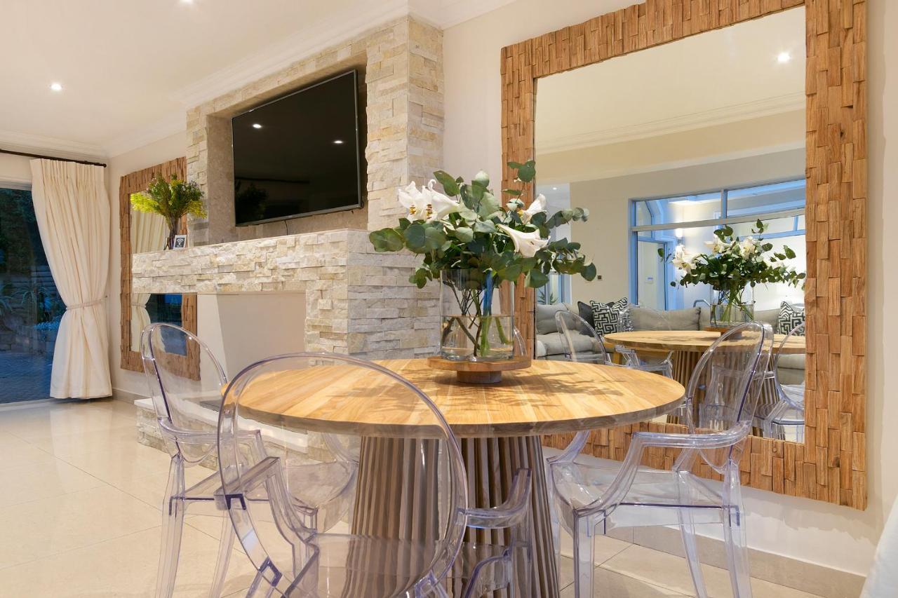 קייפטאון Luxury Serviced Mountain Villa In Constantia מראה חיצוני תמונה